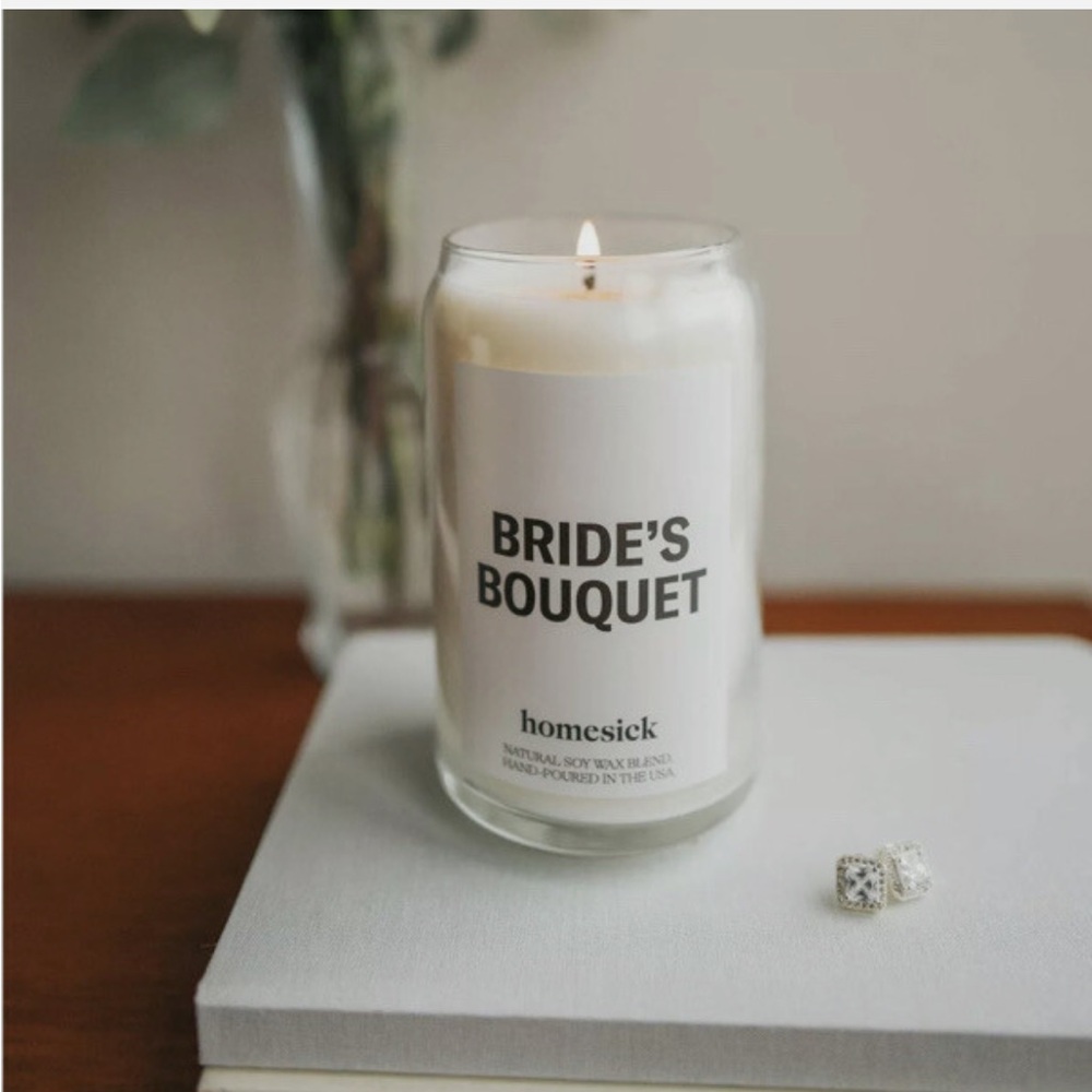 Homesick Bride's Bouquet Scented White Candle